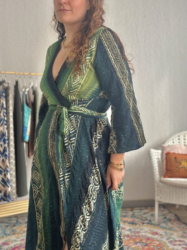 Robe Haora - Image 2