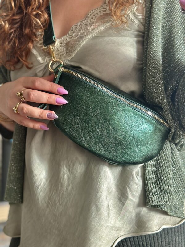 Banane verte en cuir